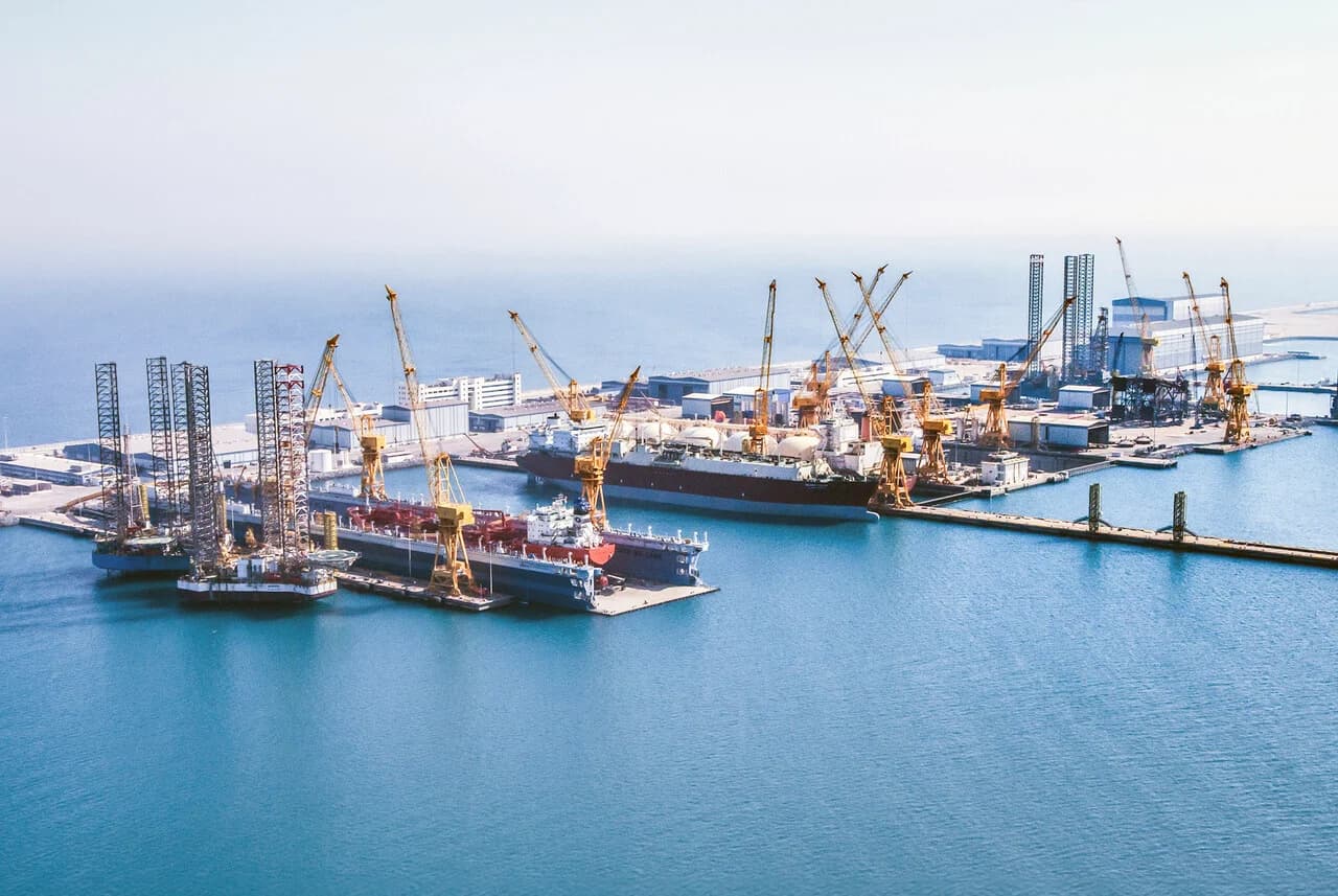 Samsung Heavy Industries Extends FLNG Technology to Floating Data Centers... Evolution into Marine Infrastructure Platform
