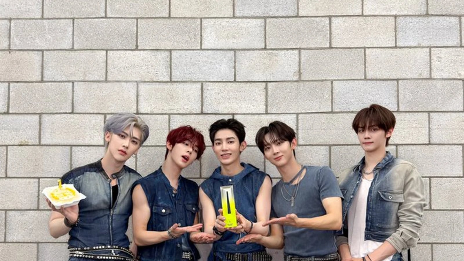 앤더블, 데뷔 7일 만에 음방1위 '묻고 더블'로 가는중!