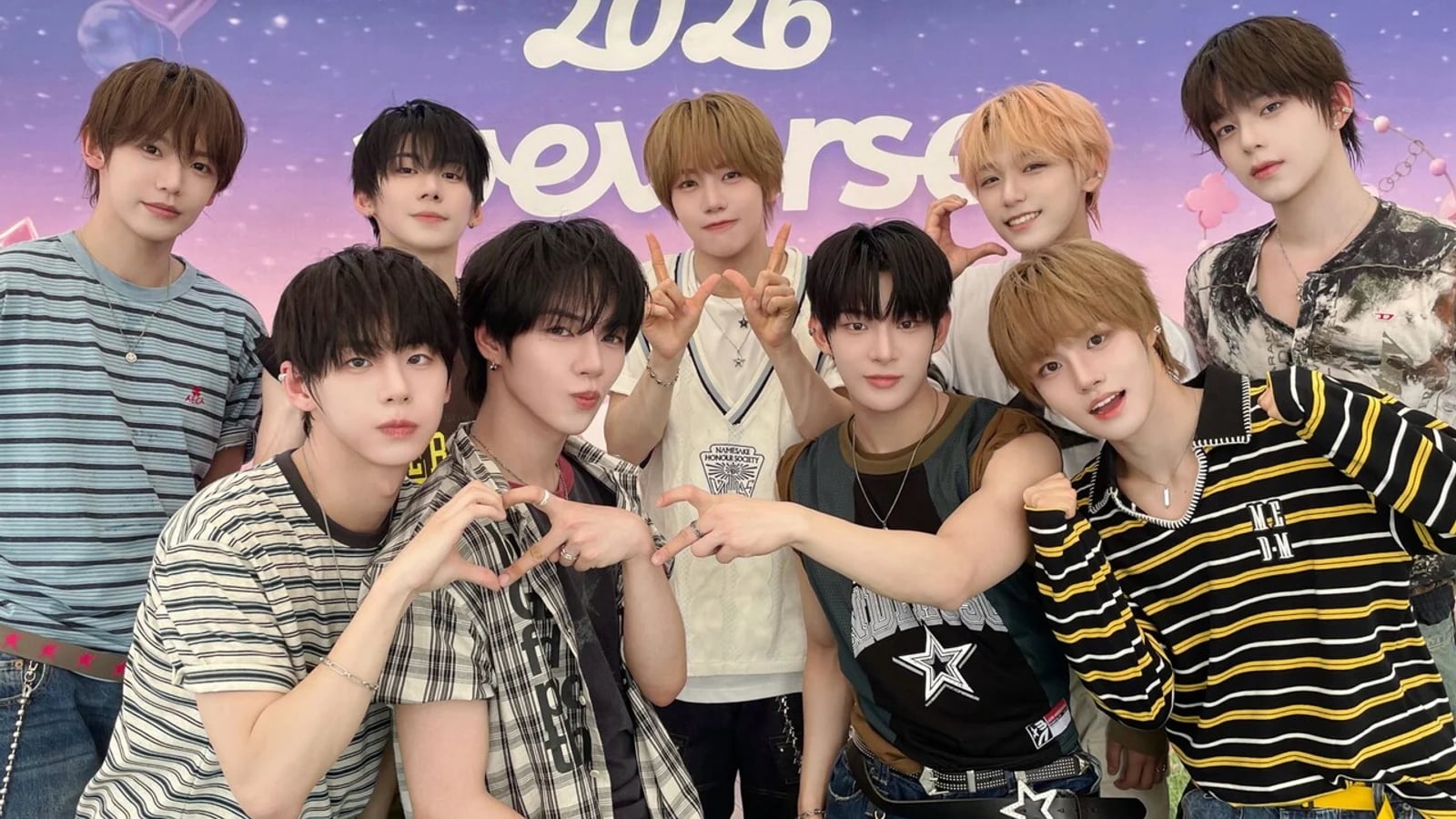 아홉(AHOF), ‘2026 위버스콘 페스티벌’ 달궜다