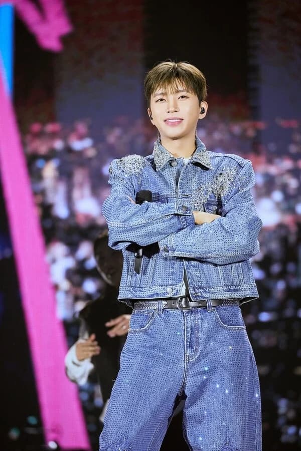 Lim Young-woong Holds Fan Story Contest for 10th Debut Anniversary... "Stories to Be Reflected in the 2026 'IM HERO - THE STADIUM 2' Stadium Concert Stage"