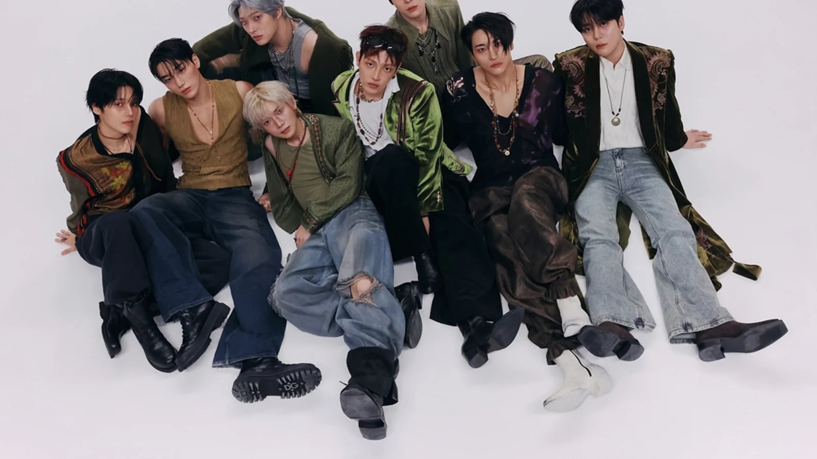 ATEEZ Reveals Concept Photos for 12th Mini Album 'GOLDEN HOUR : Part.5'... Comeback with 'BAD' on the 26th
