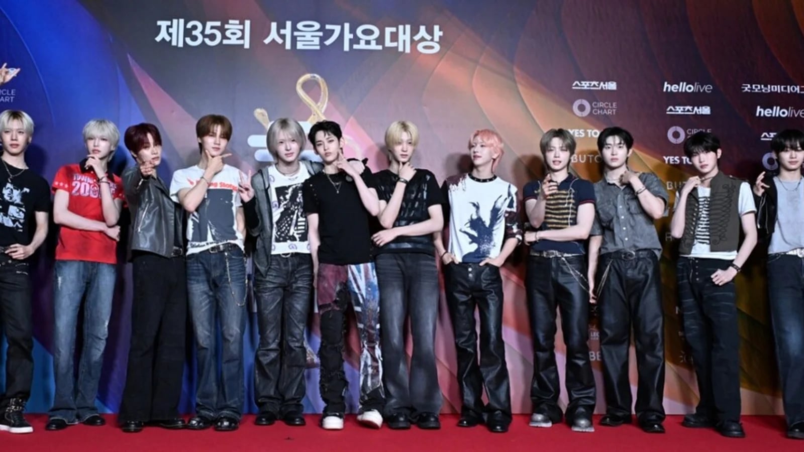 IDNTT Wins 'Global Rookie Award' at the 35th Seoul Music Awards... Proving the Phenomenon of 430,000 First-Week Sales