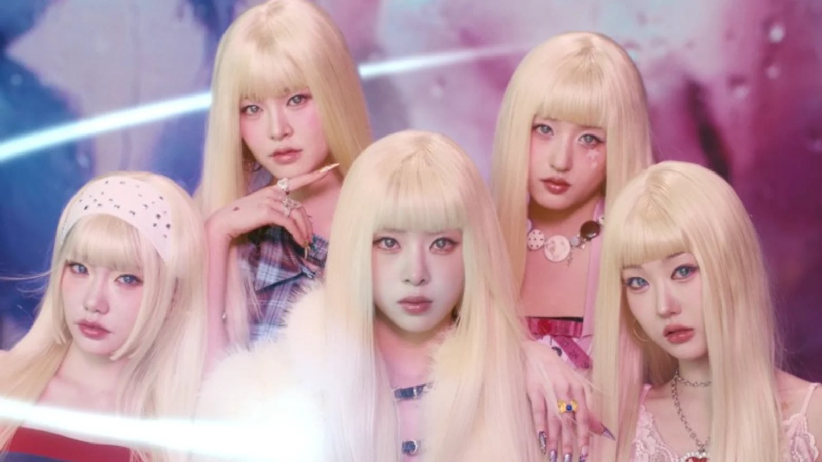 Heart of Woman Takes on 'M Countdown' with Follow-up Track 'Dalla'... Surreal Universe Raises Expectations