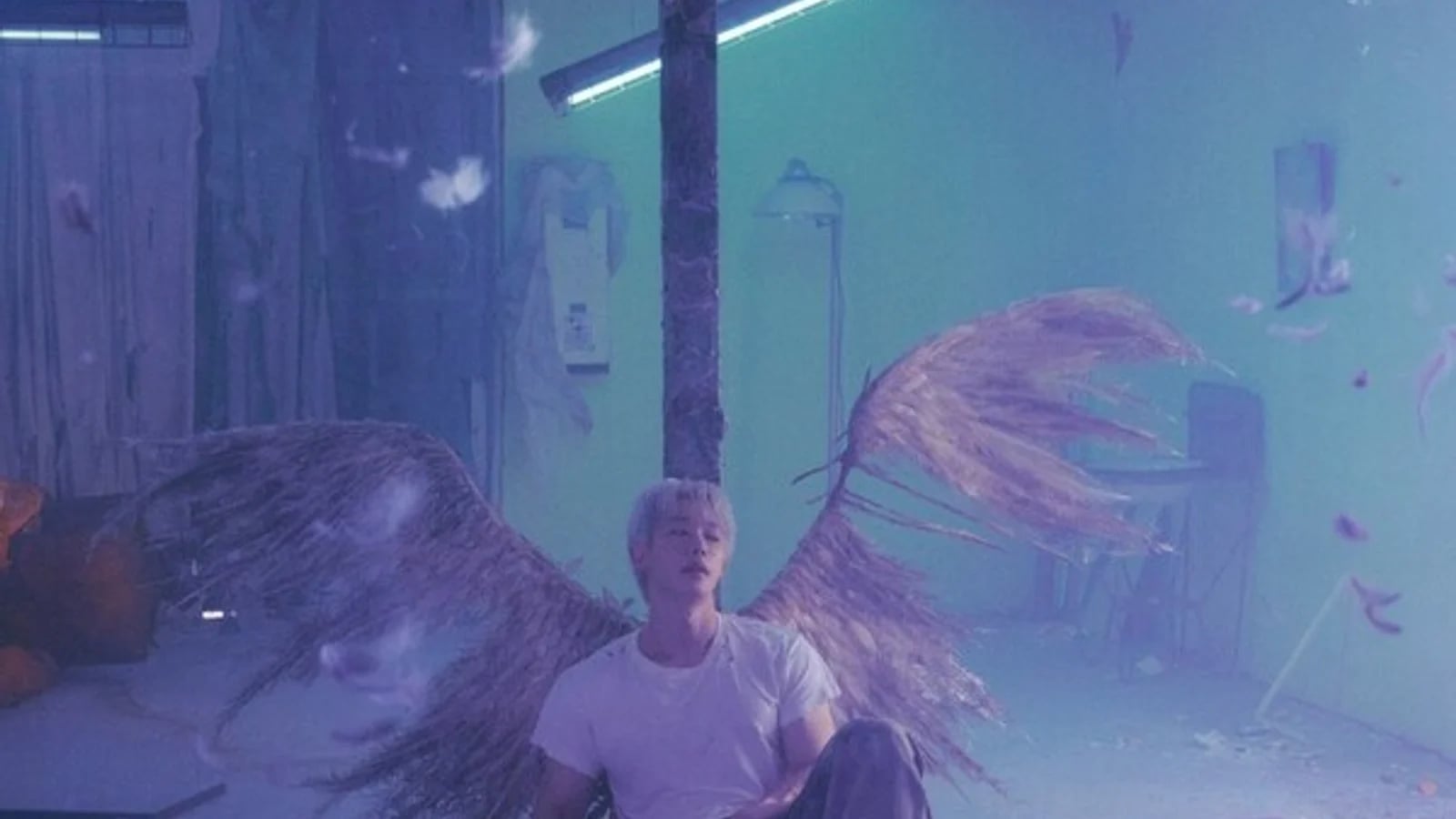 Wonho Reveals Concept Photo 'RAW' for New Album 'CORE'... Proves Musical Prowess Through Participation in All Tracks