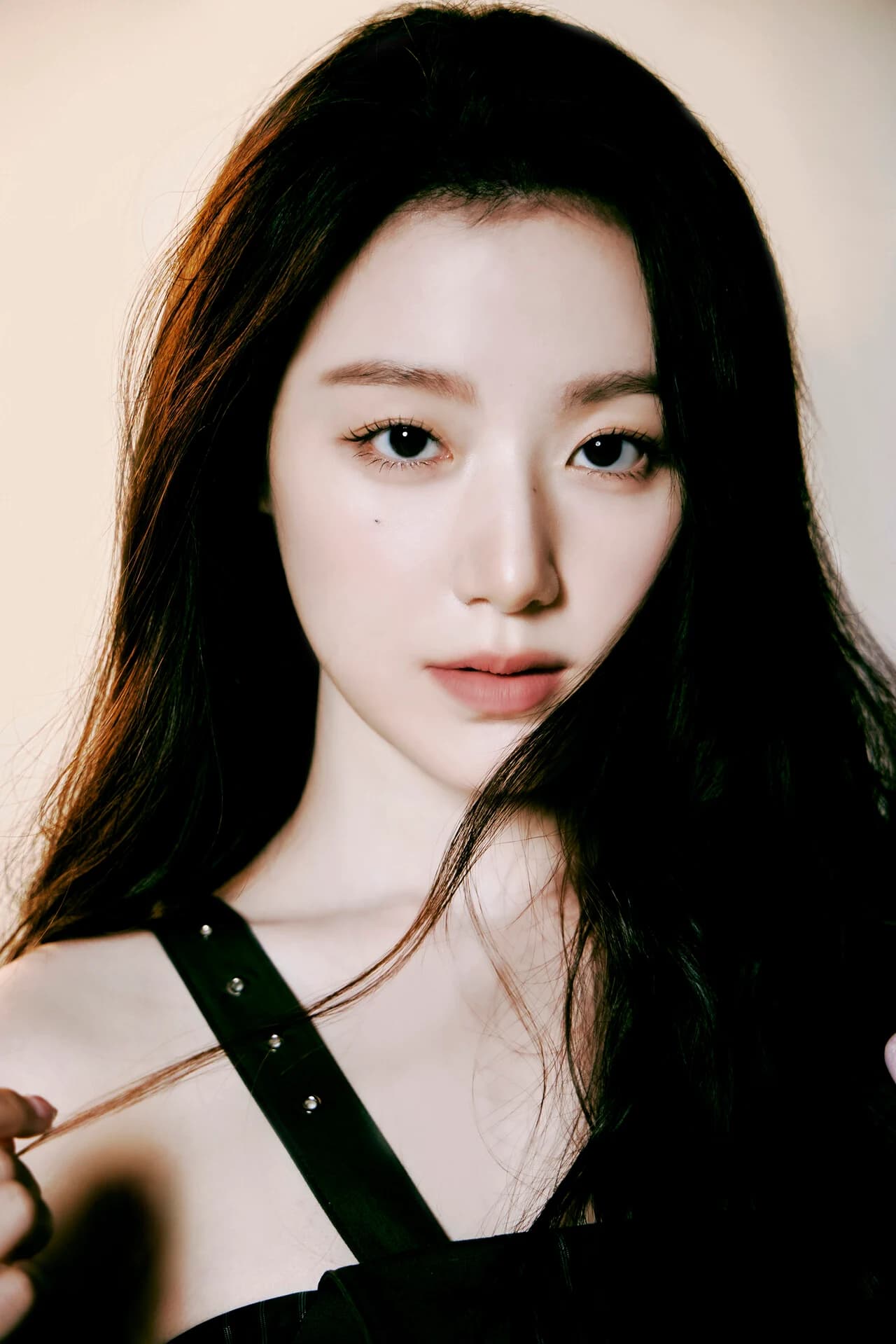 (G)I-DLE's Shuhwa Officially Invited to the 51st Toronto International Film Festival with Screen Debut 'Happy, Happy Days'