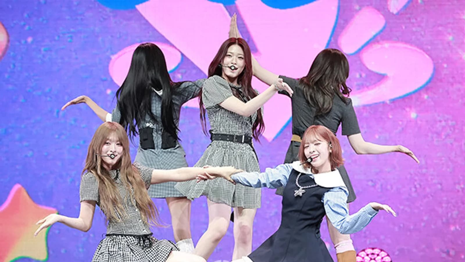 Lisenne Joins July 2026 Netizen Awards Best Group Category for the First Time... Neck-and-Neck Ranking Battle with BLACKPINK and ILLIT
