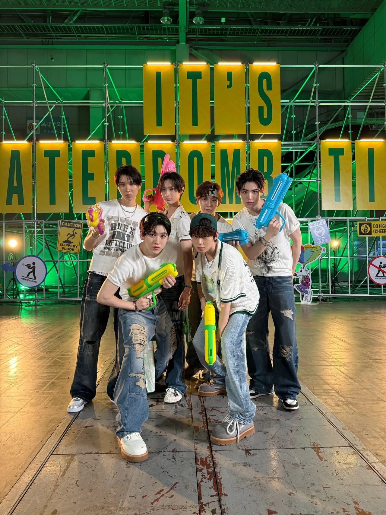 KickFlip Makes First Appearance at 'Waterbomb Seoul 2026'... Dominates 30-Minute Stage with Solid Live and Performance