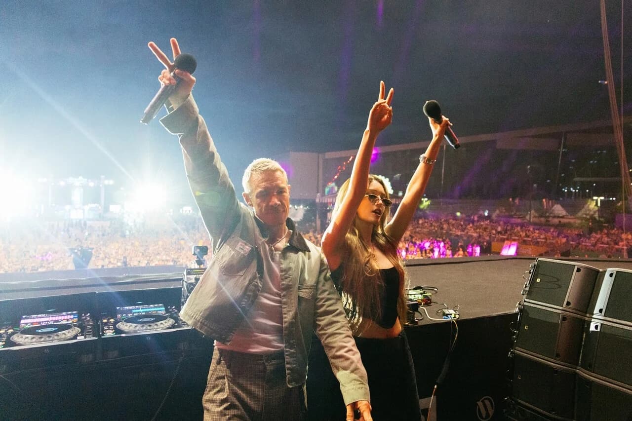 Jeon Somi Premieres New Track 'Ba Da Bing' with Diplo at 'Waterbomb Seoul 2026'... Crowd Goes Wild