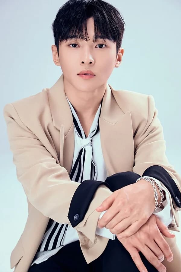 Seongri's Solo Fan Meeting '聲 : ON' Sells Out All Seats in 52 Seconds... Meets Fans in Goyang on August 7