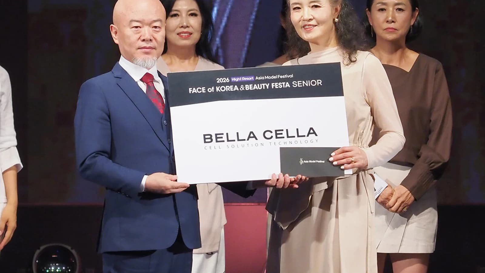 Hong Haedam Honored with Veracella Award at '2026 Face of Korea Senior'... Dazzling Win at High1 Resort