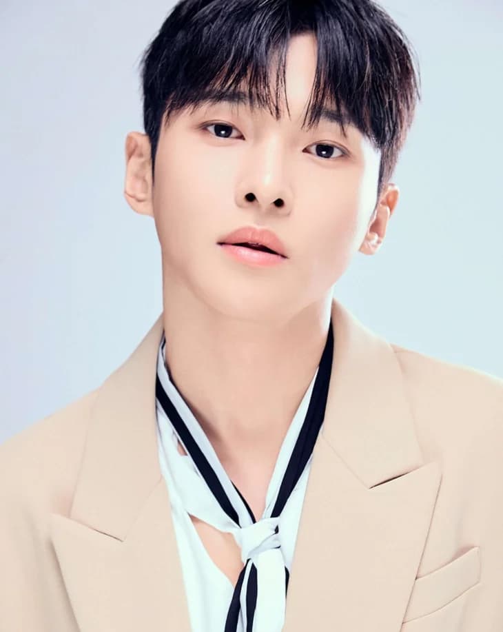 Jinseong Duets with Seongri on 'I'm a Fool'... Faces Off Against Kang Jin in Trot Legend Matchup