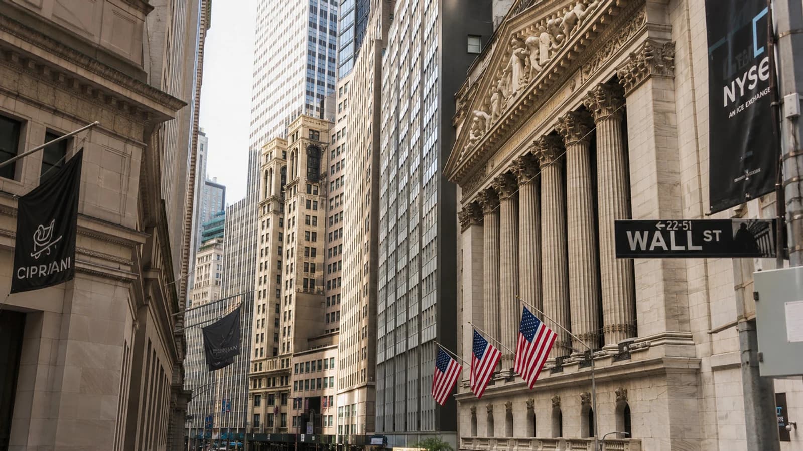 New York Stocks Close Mixed... Semiconductor Shares Wobble as Nvidia Falls for Seventh Straight Session