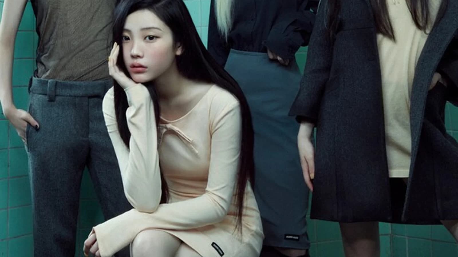 ILLIT Graces Miu Miu × Vogue Korea Digital Cover... Enters Upper Ranks of Japan's Oricon Chart in 'Korea-Japan Simultaneous Success'