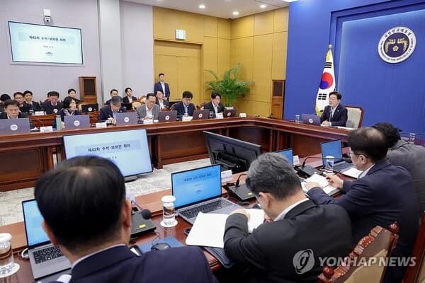 President Lee Jae-myung: "Policies That Citizens Cannot Feel Must Be Swiftly Revised"... Orders Comprehensive Overhaul of Youth Policies and Strengthened Policy Execution