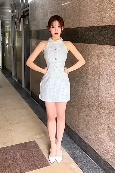 Kim Da-hyun's Pre-Performance Warm-up Video Sparks Frenzy... Fans Explode with Reactions: 'Best Dance Lines and Charm'