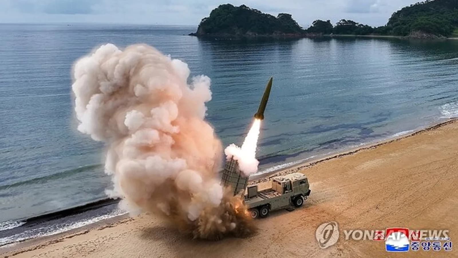 North Korea Launches Short-Range Ballistic Missile After 42 Days... National Security Office Convenes Emergency Security Meeting