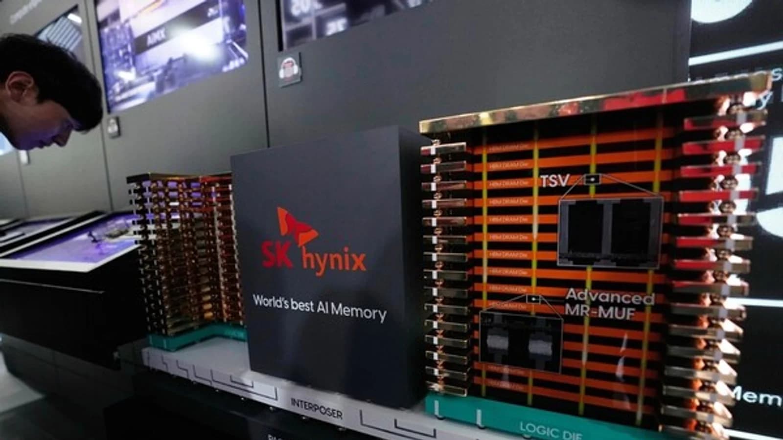 SK Hynix to Invest 54 Trillion Won in Yongin and Cheongju to Lead AI Memory Supply Chain Including HBM