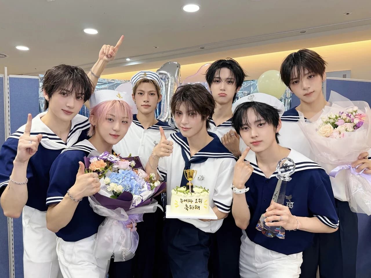 NouerA Takes First Place on 'Music Bank'... Reaches the Top of a Terrestrial Music Show for the First Time Since Debut