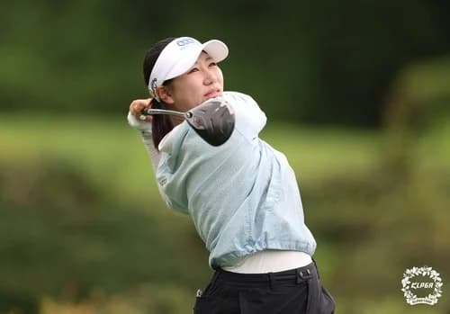 Kang Chaeyeon Takes Solo Lead After Round 3 of Jeju Samdasoo Masters, Chasing First Regular Tour Victory