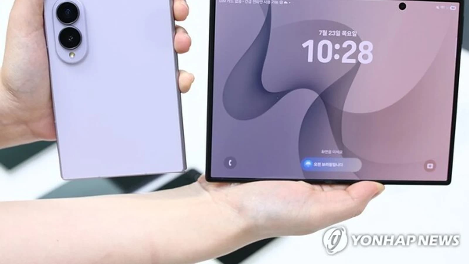 Galaxy Z Fold 8 Sees Surge in Purchases by 10-30 Generation and Women... Pre-orders Up 30%, 'Foldable Goes Mainstream'