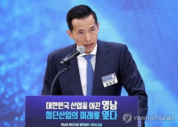 Hanwa Becomes KAI's Second-Largest Shareholder with 15.89% Stake... "Files for KFTC Corporate Combination Review"