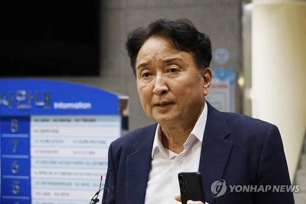 Former Chungbuk Governor Kim Young-hwan Referred to Prosecution… Suspected of Receiving 31 Million Won from Sports Figures