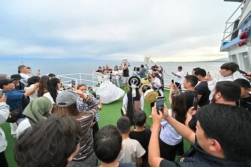 Jeongseon Arirang Captivates Local Audiences in Kyrgyzstan... Performances Continue in Kazakhstan