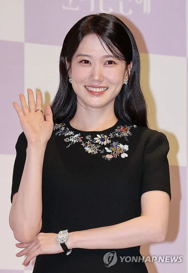 Park Eun-bin to Release 30th Debut Anniversary Album 'SHOOTING MY LOVE' on September 4 Birthday... First Lyric-Writing Challenge