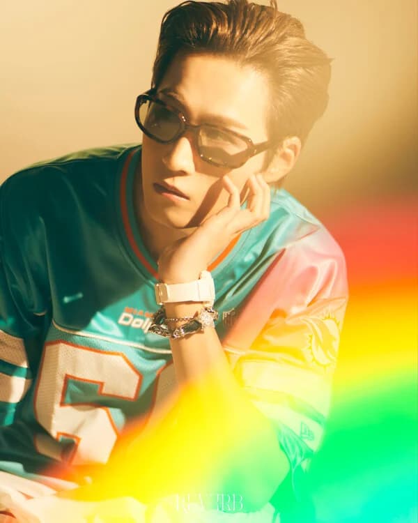 Kim Hee-jae Unveils Concept Photos for 3rd Full Album 'REVERB'… Black Spangle and Sports Jersey Transformation, 'September 7 Comeback'