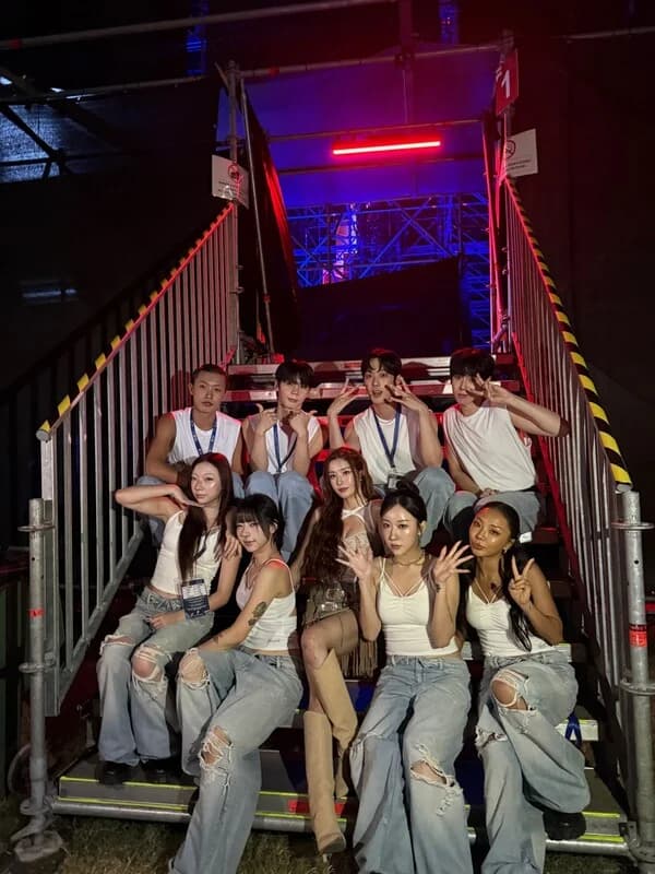 Kwon Eun-bi Becomes First K-pop Artist to Perform at Istanbul Festival... Sets 50,000 Fans Ablaze