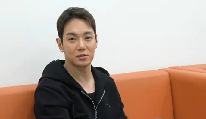 Hwanhee and Lee Jang-woo's Cousin Chemistry: Hwanhee Frankly Admits Concerns About the 12-Year Age Gap After Lee Jang-woo Offers to Set Him Up on a Date with His Wife's Friend
