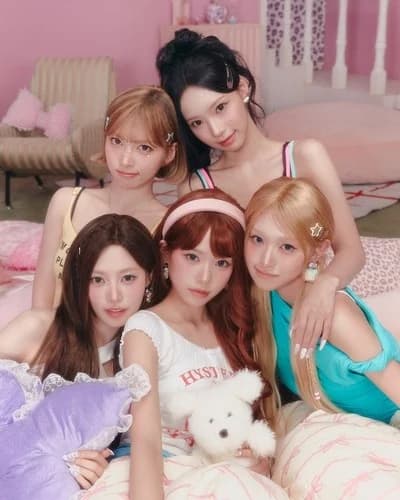 RESCENE's Reverse-Chart Myth: From the 'Geoje Yahoo' Meme to Six Music Show Wins — The Birth of a Fifth-Generation Trending Girl Group