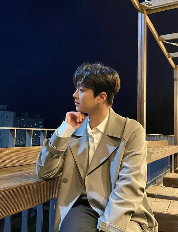 Lee Chan-won Releases YouTube 'Ganbatte' Challenge Short… Fans Explode with "Cuteness Overload"