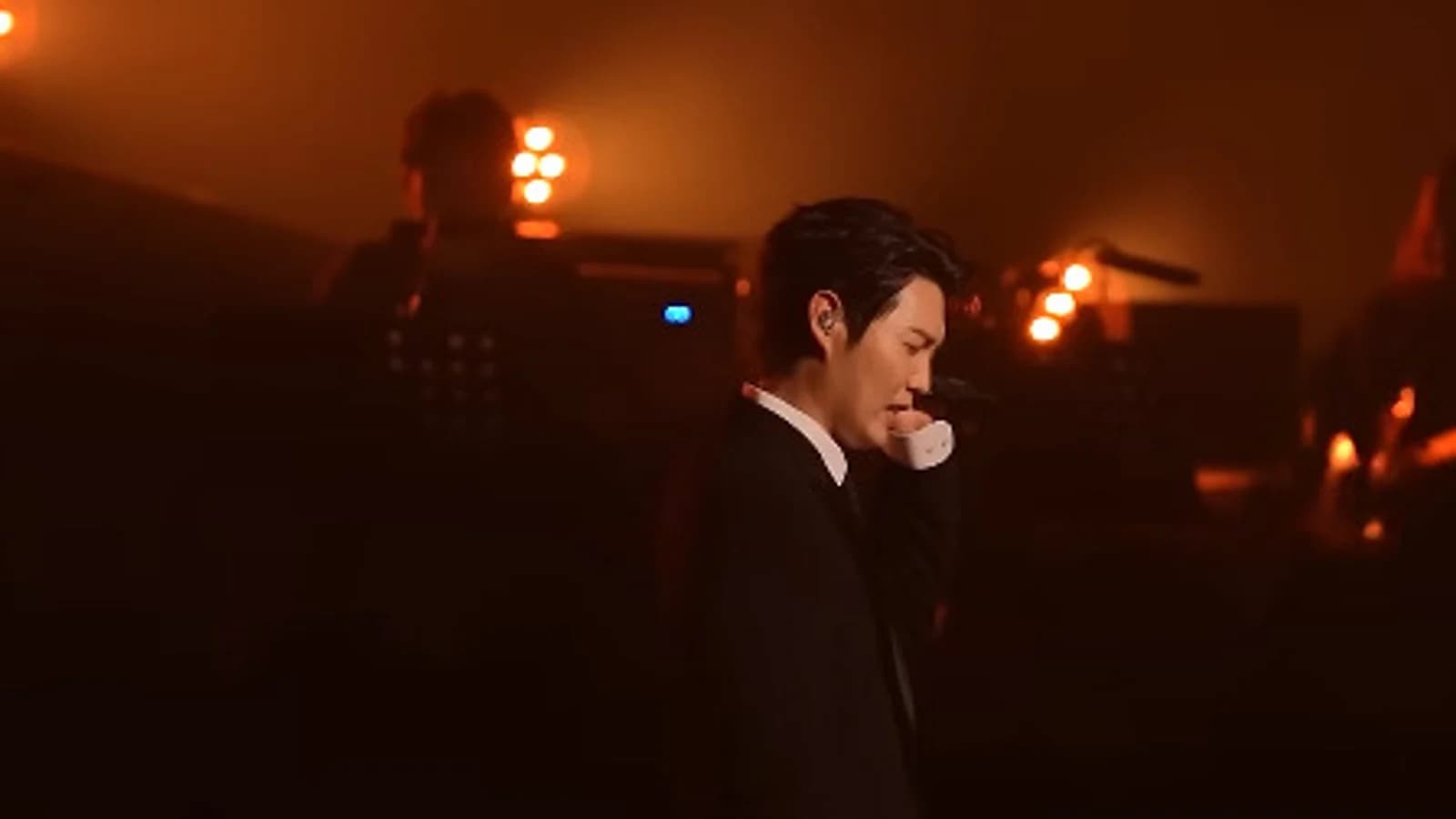 Son Tae-jin's 'Son-mae' Conducting Shorts Draws Attention... Fans' Anticipation for Suwon Concert Runs Hot