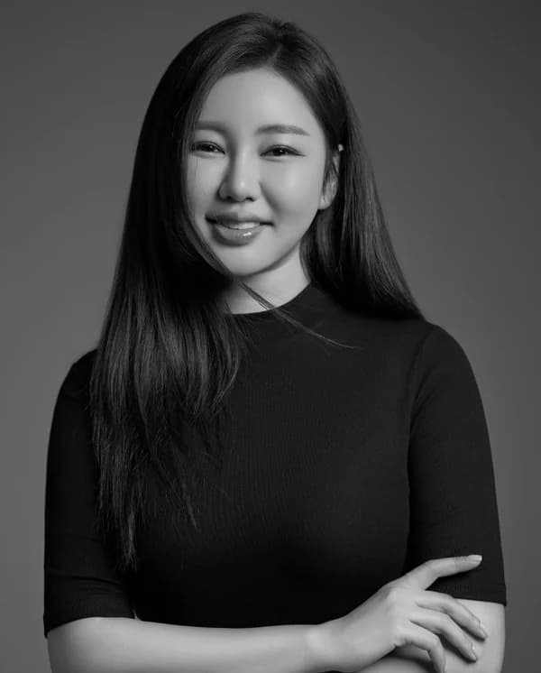 Song Ga-in Appears on 'Songs That Got Me Through Today'... From 8 Unknown Years to the Top of Trot, Offering Comfort Through Her 'Endurance Song'
