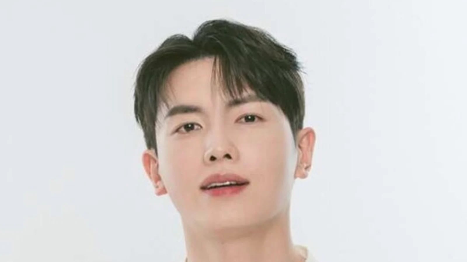 Park Shin-woo Signs Exclusive Contract with T&I Cultures... "Fresh Looks and Steady Acting Skills Recognized"