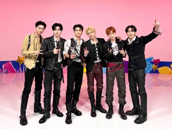 ENHYPEN's 8th Mini Album Sells 2.09 Million Copies in First Week... Fifth Double Million Seller and Two Music Show Wins
