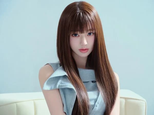 IVE's Jang Wonyoung Wins '2026 Brand of the Year' Advertising Model (Female) Award for Second Consecutive Year, Selected by 770,000 Consumer Votes