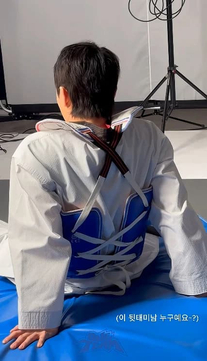 Youngtak Kicks in Taekwondo Uniform... Fans Say "Full of Charisma"
