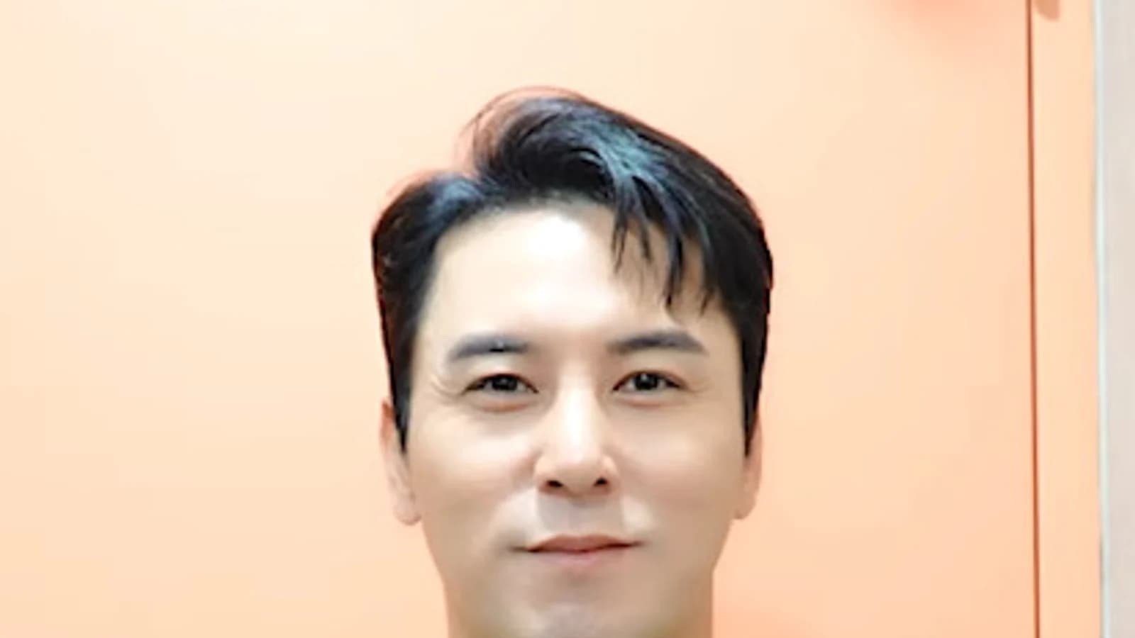 Jang Min-ho: Excitement That Filled the Comment Section the Day Before 'Essay ep.2' Release 3 Years Ago... Fan Devotion Continues at Netizen Awards