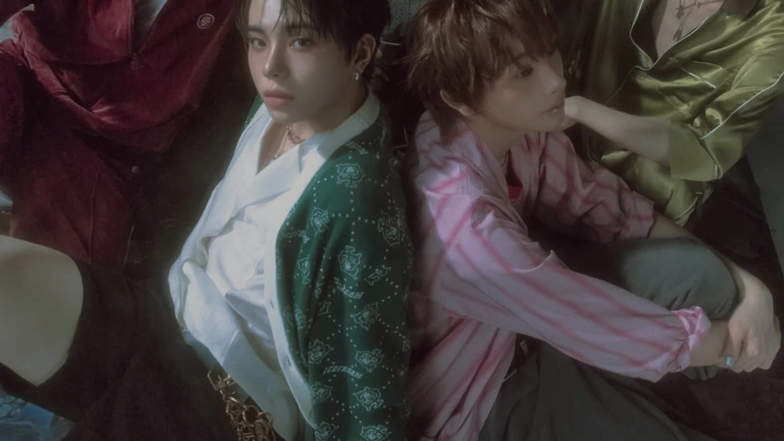 Daily:Direction Unveils First Concept Photos for Mini Album 'WHICH WAY'... Teasing a Lyrical Transformation Around the Theme of 'Love'