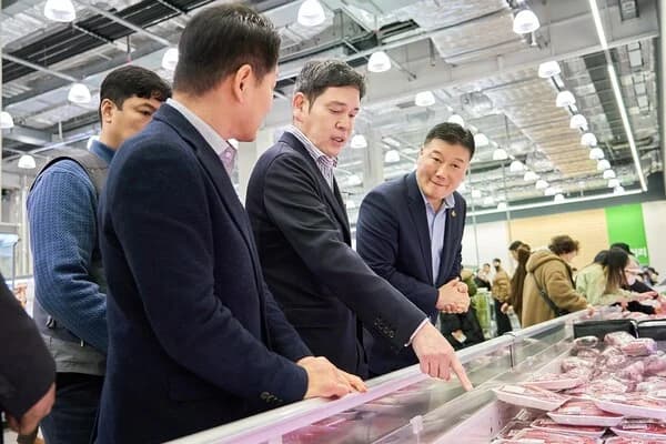 Chung Yong-jin's AI Moves: Reflection AI Partnership, Korea-US Advanced Industry Cooperation and Talent Development from AI Data Centers