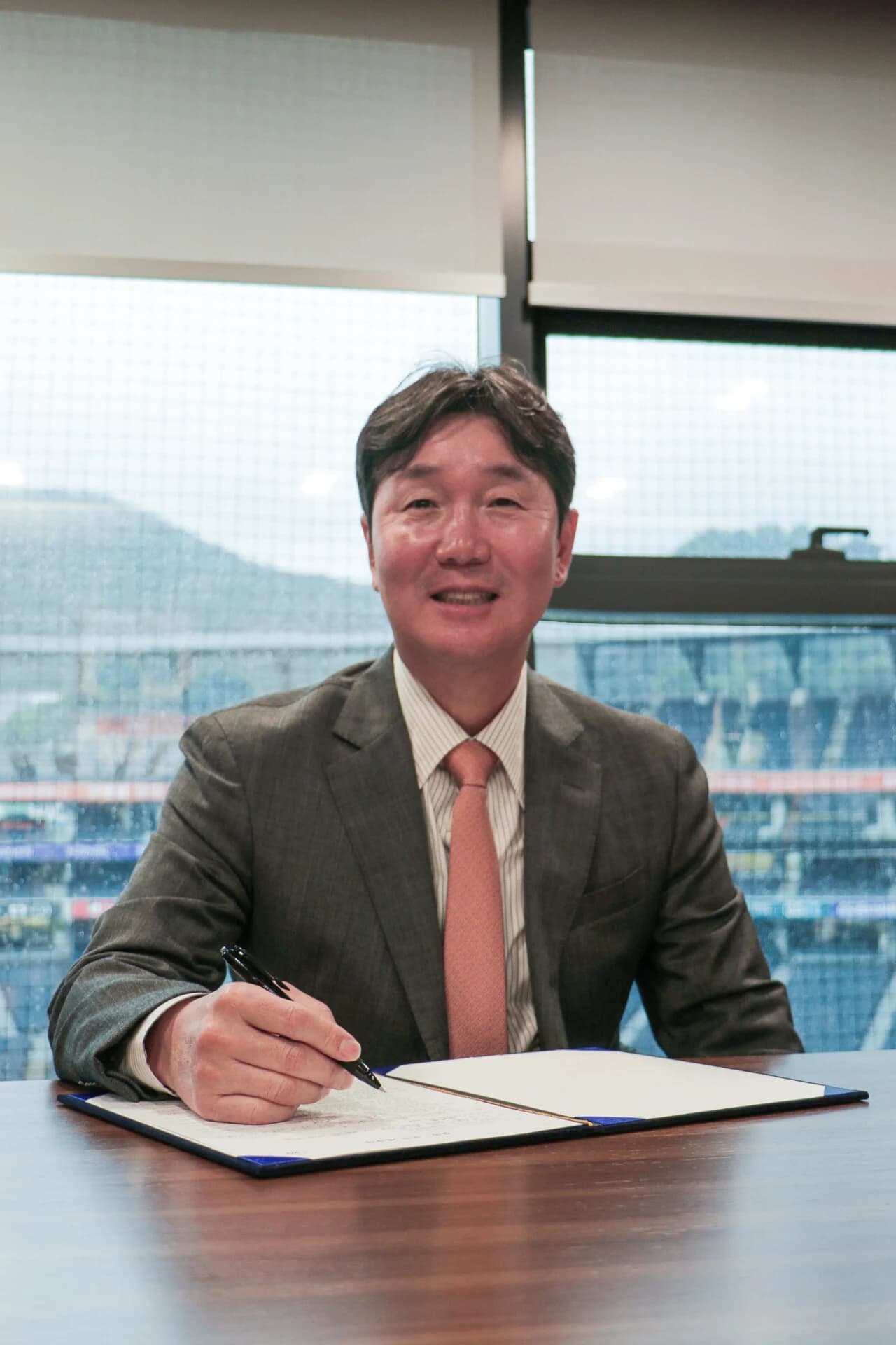 Hanwha Eagles Appoint Manager Ryu Ji-hyun... 3-Year Deal Worth 2 Billion Won Total
