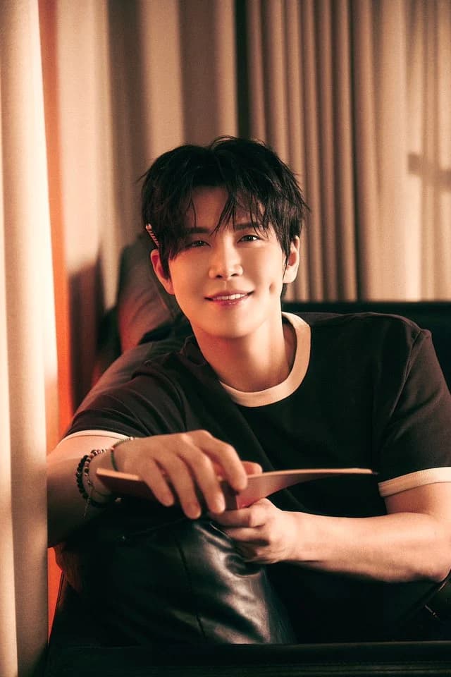 Jang Han-byeol's 'Miya' Ranks 2nd on Melon Adult Music Chart and 3rd on HOT100... First Solo Concert 'THE STAR IS BORN' Sells Out All Shows