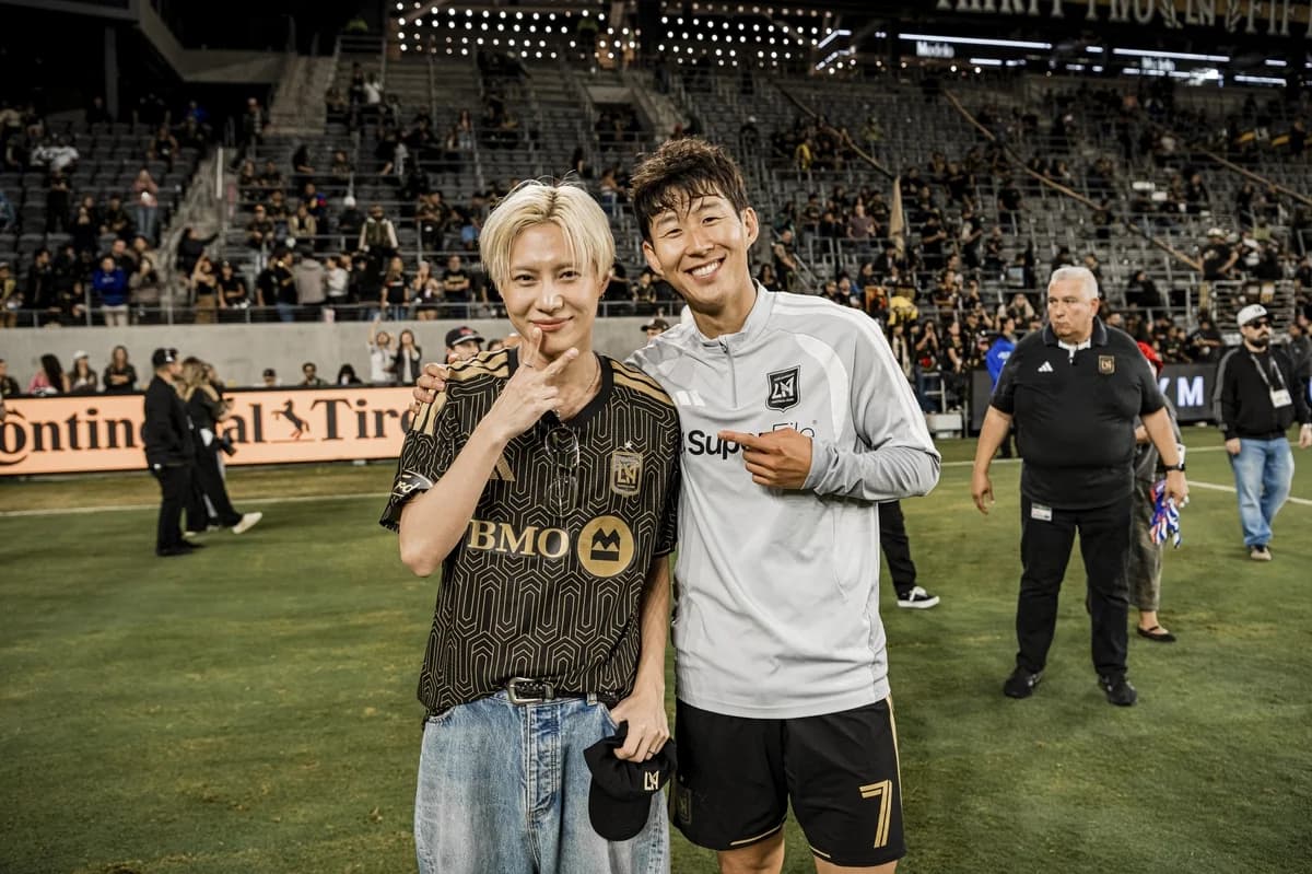 Taemin Kicks Off LAFC Home Match Ceremony as 'Honorary Falconer'... Heartwarming Meeting with 'Captain' Son Heung-min
