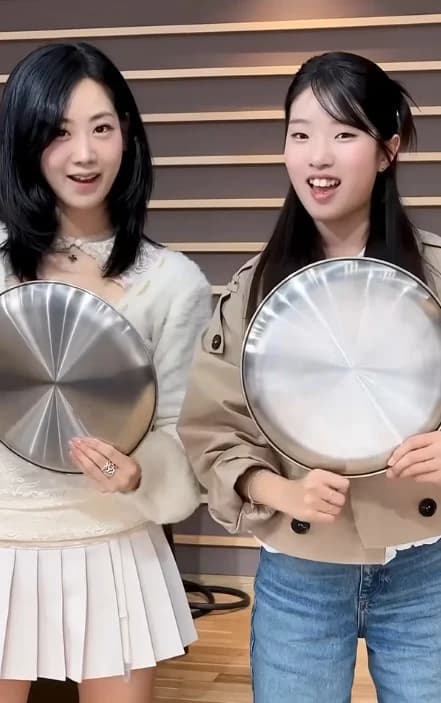 Bin Yeseo and Kang Hyeyeon's 'Alddalddal' Challenge Shows Perfect Chemistry... "Cute Like Real Sisters," Fans Smile
