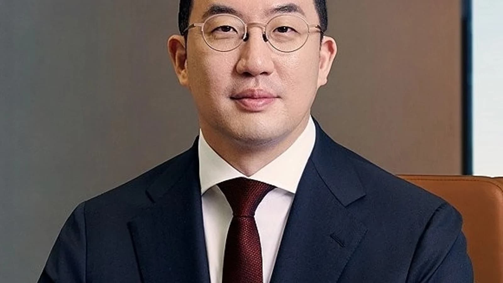 Chairman Koo Kwang-mo Conducts Full Review of LG's Future Businesses with AI at the Center... Partnerships with Nvidia and Microsoft Are the Key