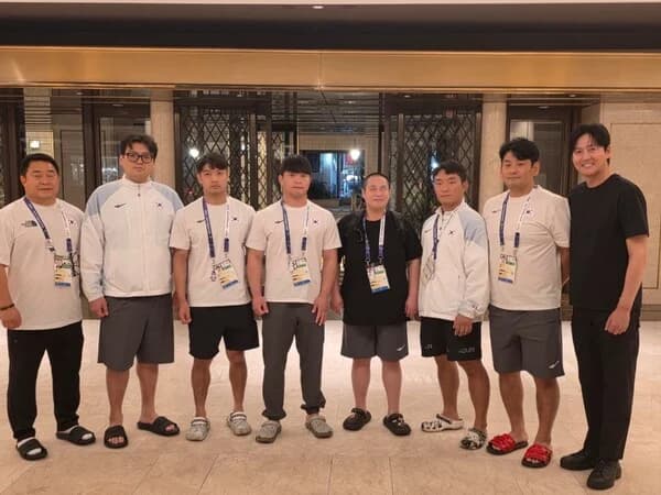 Lee Jung-jin Accompanies National Team at 2026 Aichi-Nagoya Asian Para Games Judo... Congratulates Athletes on Winning Two Silver Medals