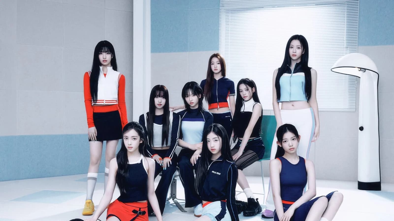 A2O LITE's Debut Song 'NEON' Enters Both Billboard Global Charts' Top 10 Simultaneously... Global Success in Just Two Weeks